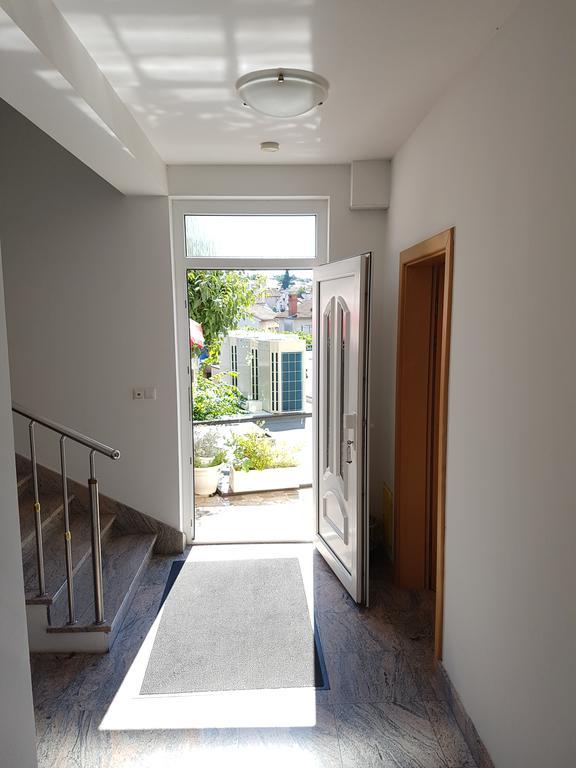 Guesthouse Villa Adria Malinska Exteriér fotografie