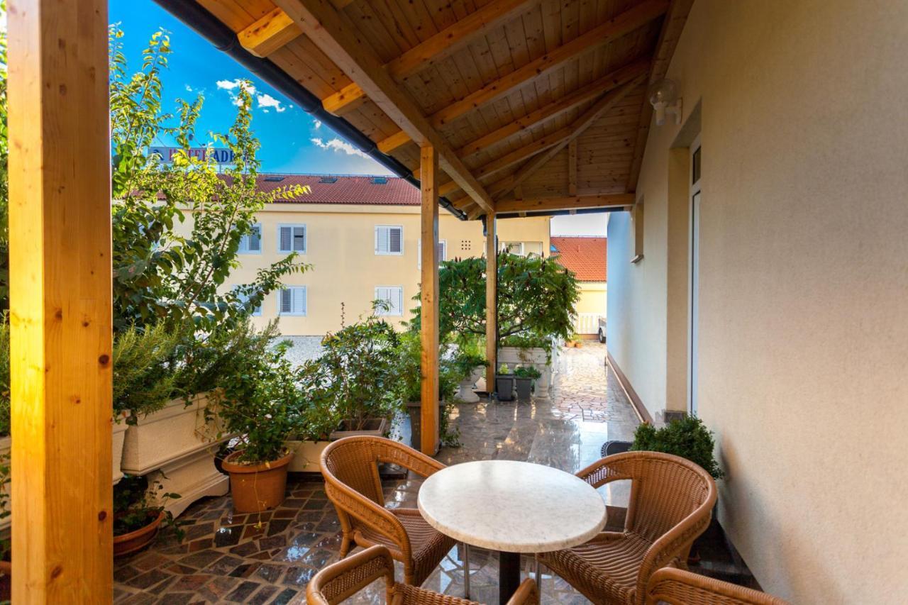 Guesthouse Villa Adria Malinska Exteriér fotografie